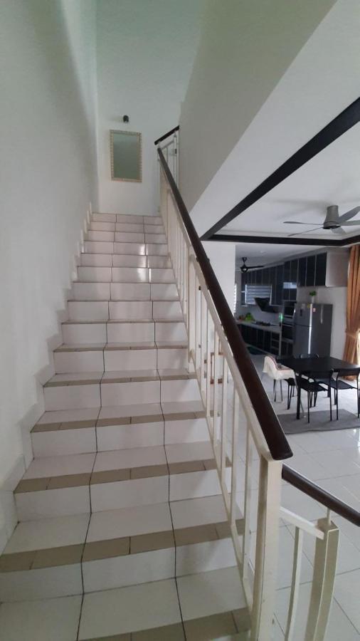 Homestay Greenway Pasir Gudang Eksteriør billede