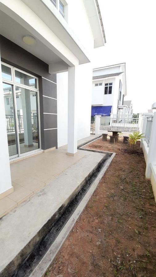 Homestay Greenway Pasir Gudang Eksteriør billede