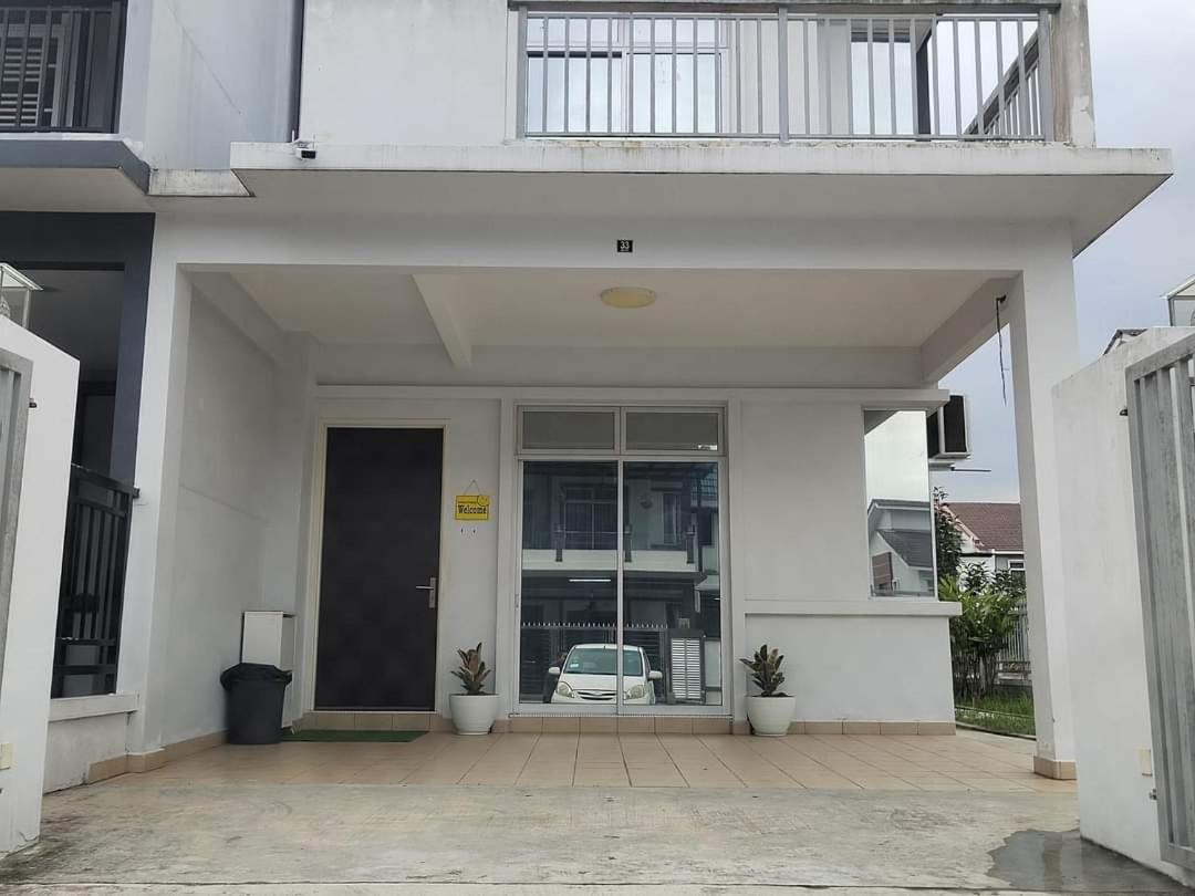 Homestay Greenway Pasir Gudang Eksteriør billede