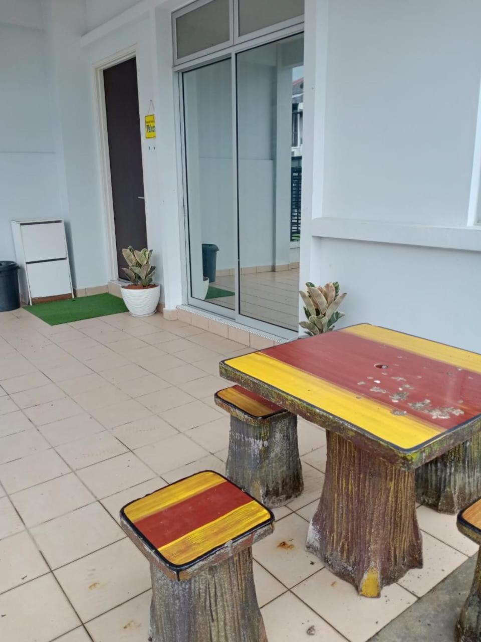 Homestay Greenway Pasir Gudang Eksteriør billede